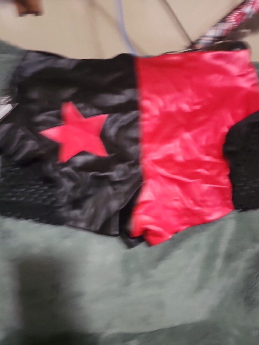 DC Women's Two-Tone Red & Black Harley Quinn Costume Set - Picture 5 of 8